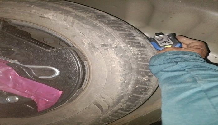 2021 Maruti Vitara Brezza VXI, Petrol, Manual, 1,02,638 km, tyre