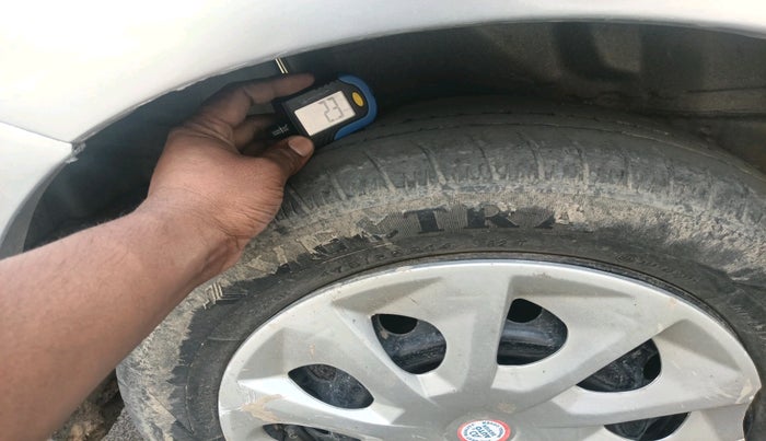 2016 Honda Amaze 1.2L I-VTEC S, Petrol, Manual, 1,85,484 km, tyre