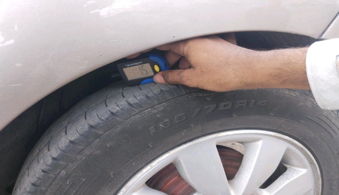 2014 Hyundai i20 SPORTZ 1.2, CNG, Manual, 1,66,412 km, tyre