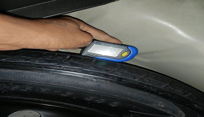 2017 Maruti Baleno ALPHA DIESEL 1.3, Diesel, Manual, 1,24,709 km, tyre