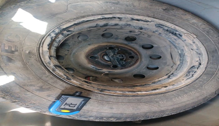 2015 Hyundai i10 SPORTZ 1.1, Petrol, Manual, 70,000 km, tyre