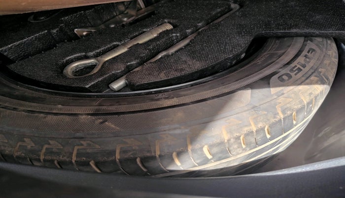 2018 Honda WR-V 1.2L I-VTEC VX MT, CNG, Manual, 1,61,105 km, tyre