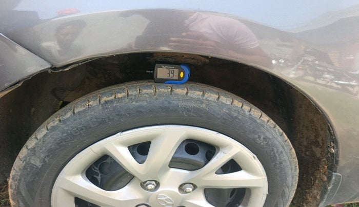 2017 Hyundai Grand i10 SPORTZ 1.2 KAPPA VTVT, Petrol, Manual, 51,341 km, tyre