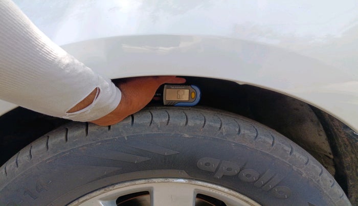 2013 Hyundai i20 SPORTZ 1.2, CNG, Manual, 1,15,148 km, tyre