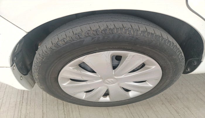 2016 Maruti Ertiga VDI SHVS, Diesel, Manual, 1,07,394 km, tyre