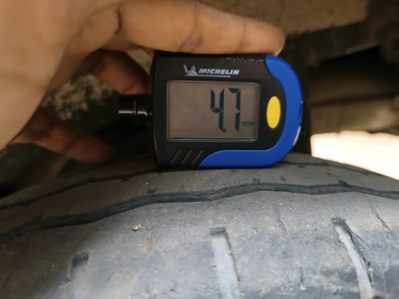 2023 Maruti Eeco 5 STR AC CNG, CNG, Manual, 39,760 km, tyre
