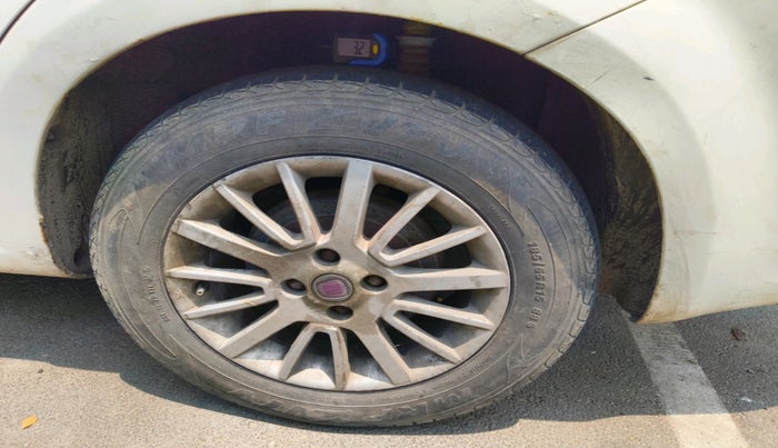 2010 Fiat Linea EMOTION 1.4, Petrol, Manual, 98,500 km, tyre