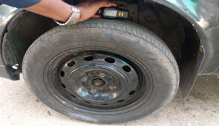 2008 Ford Ikon 1.3 FLAIR PETROL, Petrol, Manual, 25,548 km, tyre