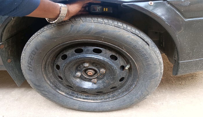 2008 Ford Ikon 1.3 FLAIR PETROL, Petrol, Manual, 25,548 km, tyre