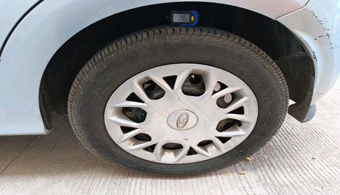 2015 Ford New Figo TREND 1.2 PETROL, CNG, Manual, 47,038 km, tyre