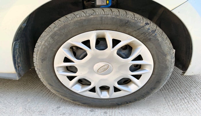 2015 Ford New Figo TREND 1.2 PETROL, CNG, Manual, 47,038 km, tyre