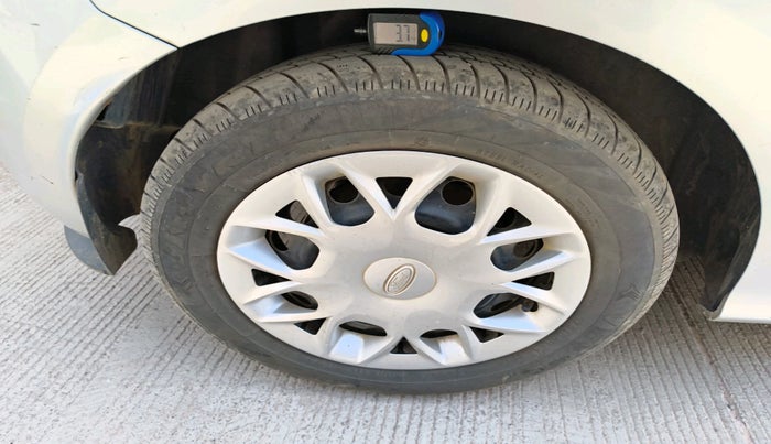 2015 Ford New Figo TREND 1.2 PETROL, CNG, Manual, 47,038 km, tyre