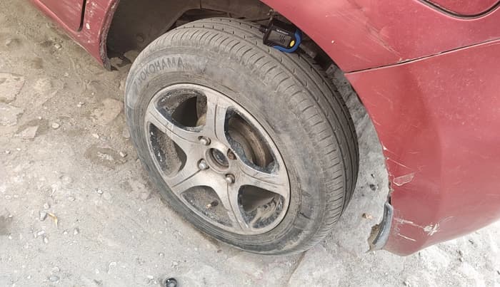 2014 Datsun Go A, CNG, Manual, 1,12,669 km, tyre