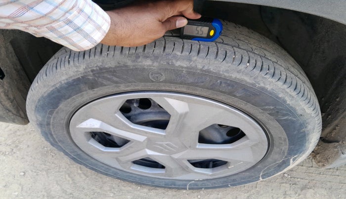 2024 Maruti BREZZA LXI S- CNG, CNG, Manual, 22,883 km, tyre