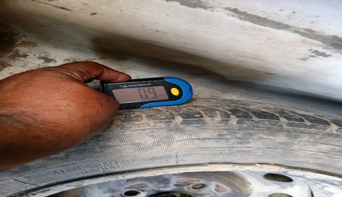 2017 Hyundai Eon MAGNA + AIRBAG, Petrol, Manual, 96,172 km, tyre