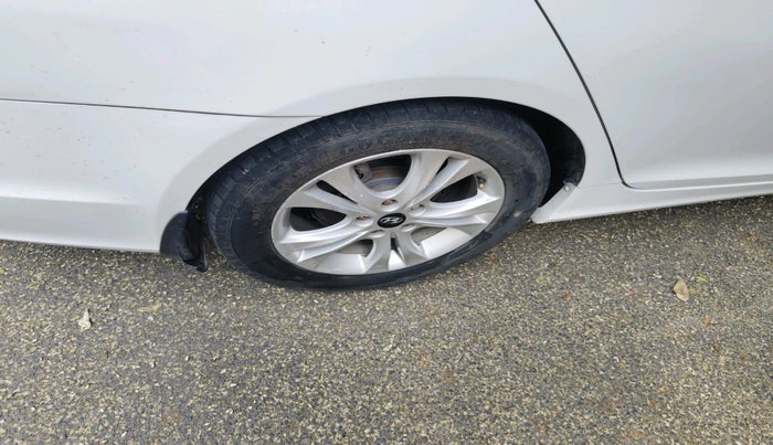 2012 Hyundai Sonata 2.4 GDI AT, Petrol, Automatic, 65,352 km, tyre