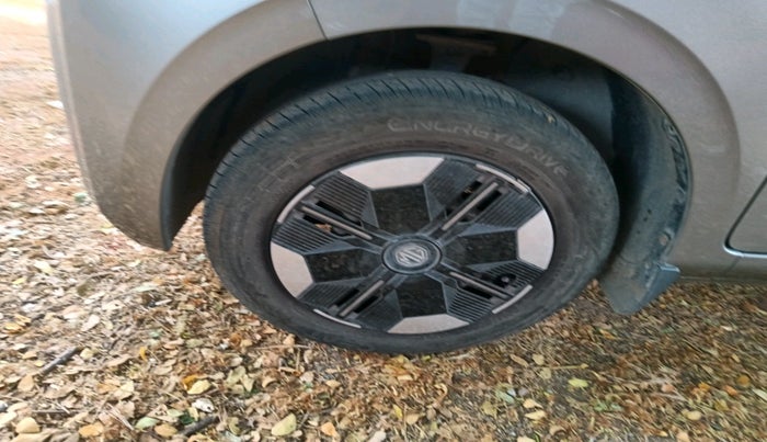 2024 MG COMET Excite, Electric, Automatic, 5,458 km, tyre