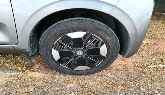 2024 MG COMET Excite, Electric, Automatic, 5,458 km, tyre