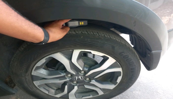 2018 Honda WR-V 1.5L I-DTEC VX MT, Diesel, Manual, 1,74,811 km, tyre