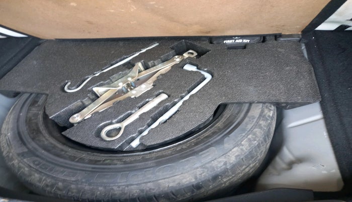 2018 Honda WR-V 1.5L I-DTEC VX MT, Diesel, Manual, 1,74,811 km, tyre