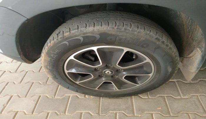 2018 Renault Duster RXS CVT, Petrol, Automatic, 29,852 km, tyre