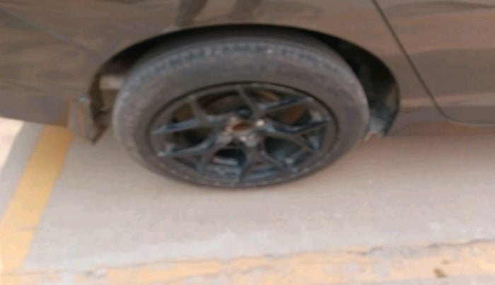 2014 Honda City 1.5L I-VTEC VX CVT, Petrol, Automatic, 87,751 km, tyre