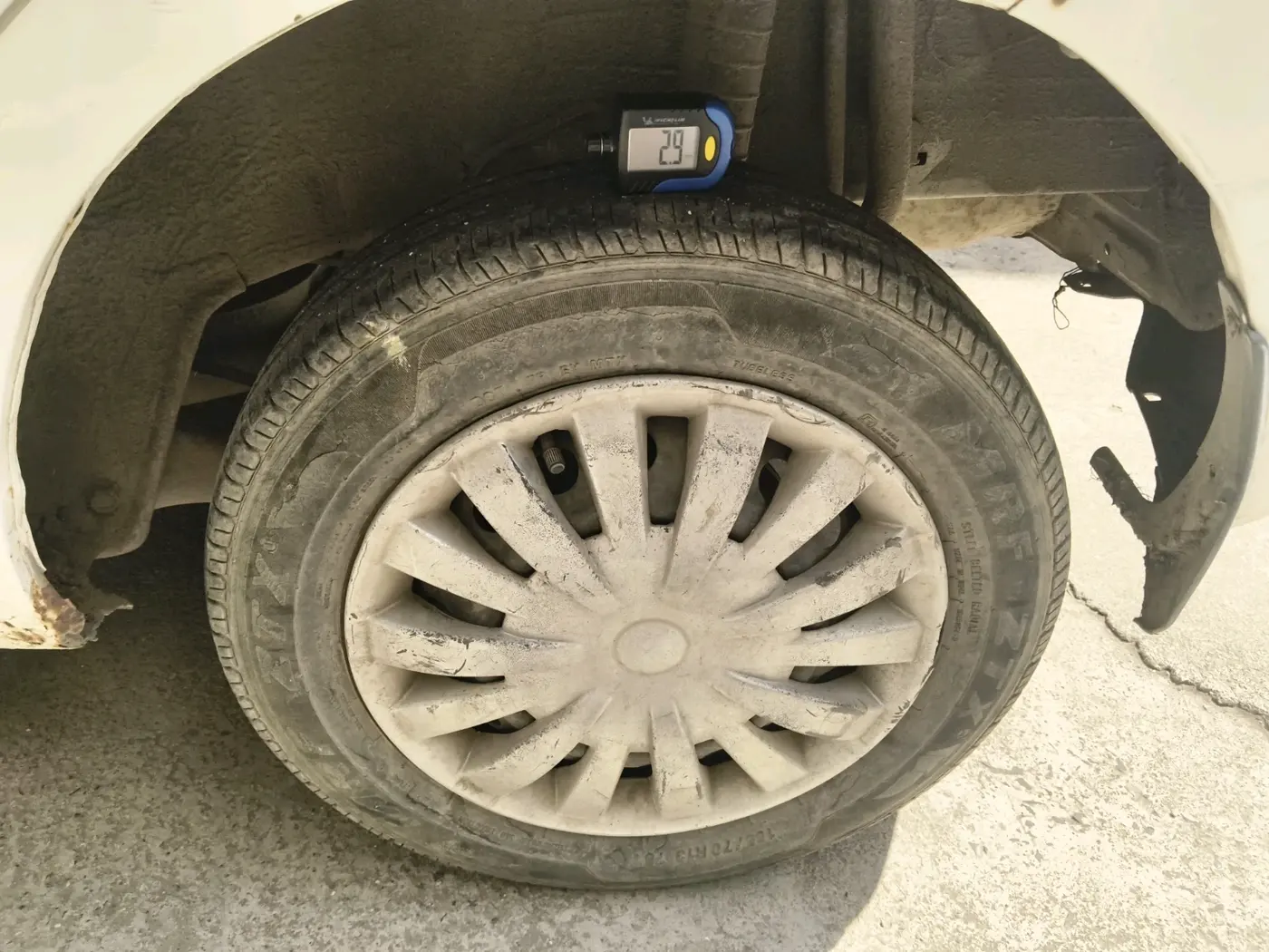 2014 Datsun Go A, Petrol, Manual, 1,08,165 km, tyre