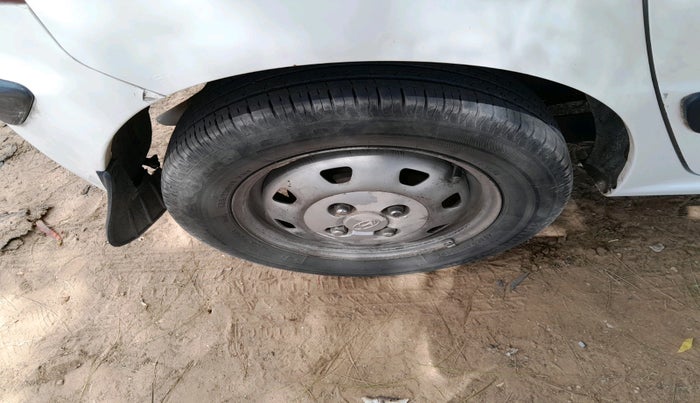 2013 Hyundai Santro Xing GL PLUS, CNG, Manual, 81,776 km, tyre