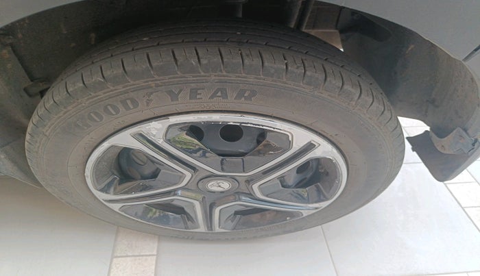 2022 Tata NEXON XM SUNROOF PETROL, Petrol, Manual, 54,193 km, tyre