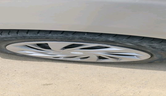 2013 Maruti Ertiga VDI, Diesel, Manual, 94,650 km, tyre