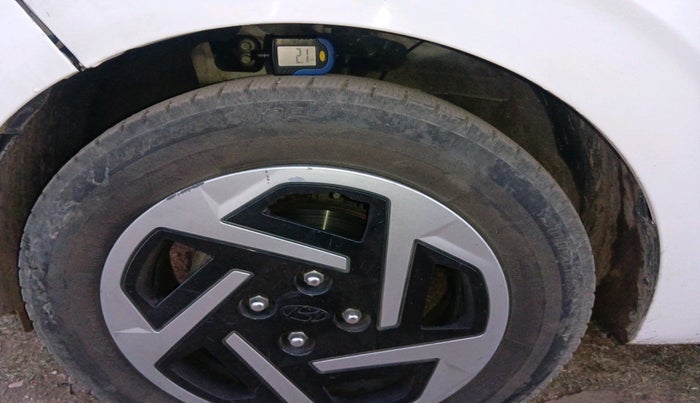 2025 Hyundai AURA S 1.2 CNG, CNG, Manual, 40,607 km, tyre