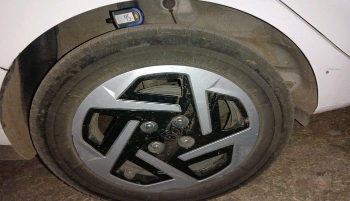 2025 Hyundai AURA S 1.2 CNG, CNG, Manual, 40,607 km, tyre