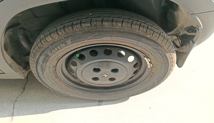 2022 Tata PUNCH PURE MT, Petrol, Manual, 54,662 km, tyre