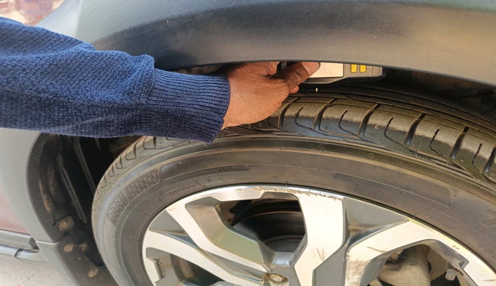 2017 Honda WR-V 1.5L I-DTEC VX MT, Diesel, Manual, 97,119 km, tyre