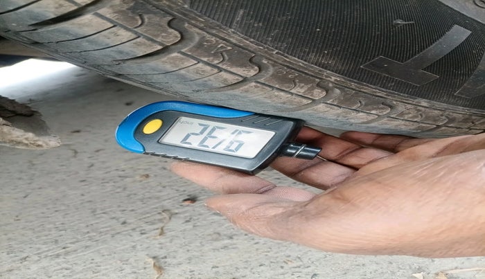 2012 Hyundai i10 MAGNA 1.2, Petrol, Manual, 77,734 km, tyre