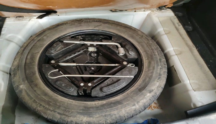 2018 Tata NEXON XZA PLUS PETROL DUAL TONE, Petrol, Automatic, 84,947 km, tyre