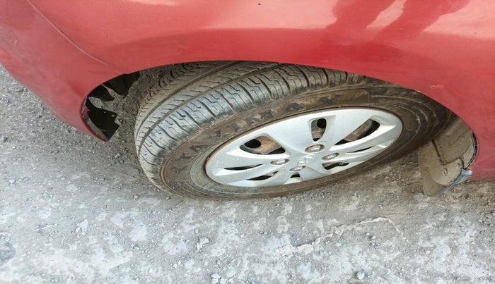 2011 Hyundai i10 MAGNA 1.2, Petrol, Manual, 1,03,173 km, tyre