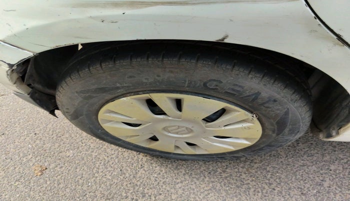 2012 Maruti Swift VXI, Petrol, Manual, 65,398 km, tyre