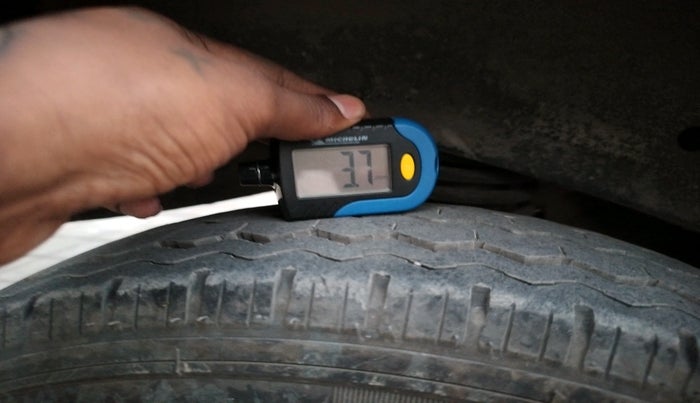 2022 Maruti Eeco 5 STR AC CNG (O), CNG, Manual, 83,904 km, tyre