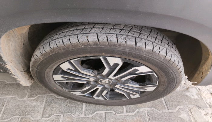 2021 Renault Kiger RXT (O) MT DUAL TONE, Petrol, Manual, 53,461 km, tyre