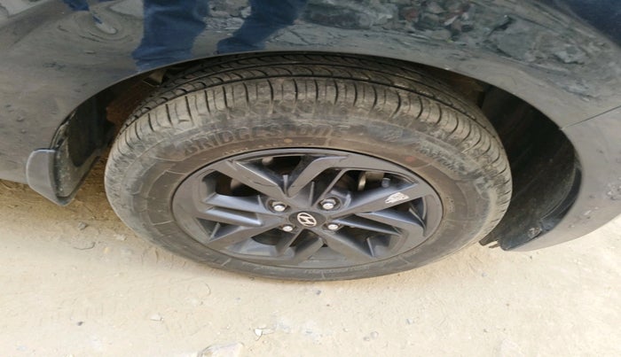 2022 Hyundai GRAND I10 NIOS SPORTZ 1.2 KAPPA VTVT CNG, CNG, Manual, 94,697 km, tyre