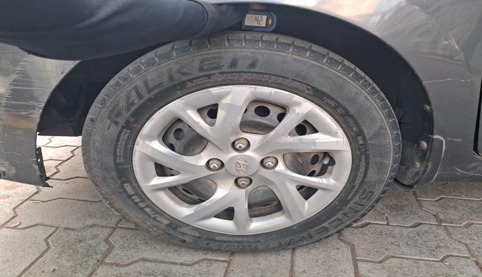 2017 Hyundai Grand i10 SPORTZ (O) 1.2 U2 CRDI, Diesel, Manual, 89,963 km, tyre