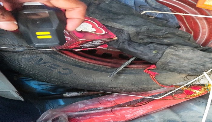 2023 Renault Kiger RXZ AMT, Petrol, Automatic, 18,024 km, tyre