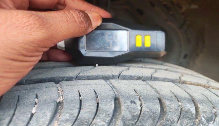 2023 Renault Kiger RXZ AMT, Petrol, Automatic, 18,024 km, tyre