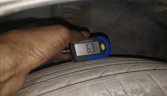 2015 Maruti Swift Dzire VXI, Petrol, Manual, 60,146 km, tyre