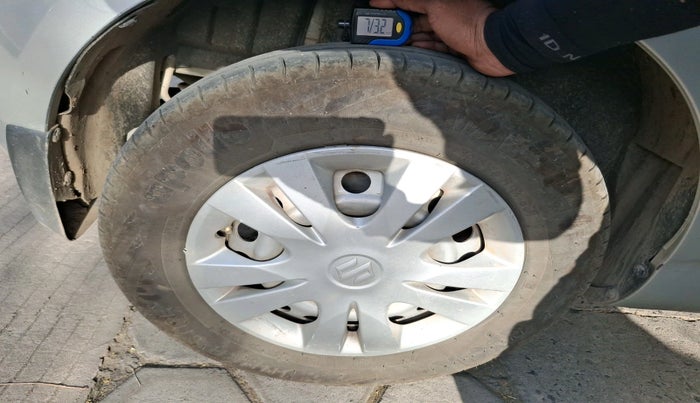 2016 Maruti Swift LXI, Petrol, Manual, 80,085 km, tyre