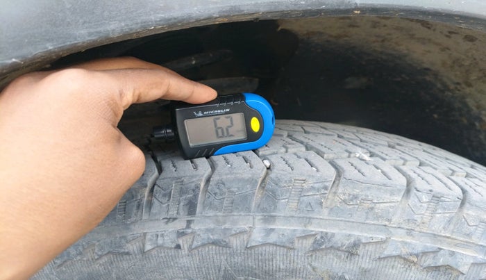 2014 Mahindra XUV500 W8, Diesel, Manual, 1,95,700 km, tyre