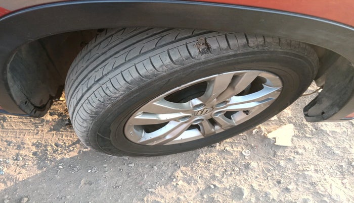 2017 Maruti Vitara Brezza ZDI PLUS DUAL TONE, Diesel, Manual, 81,913 km, tyre