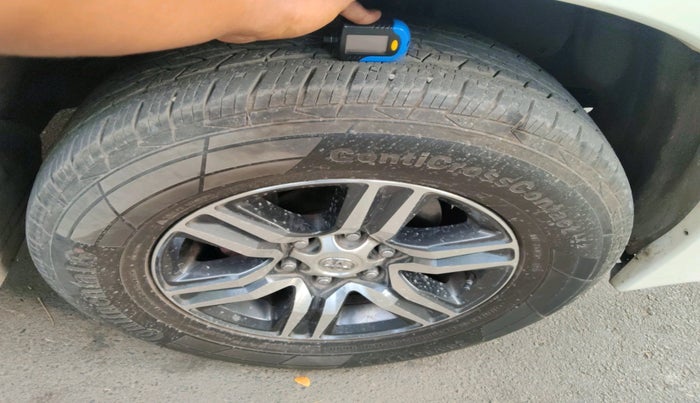 2014 Toyota Fortuner 3.0 4X2 AT, Diesel, Automatic, 85,137 km, tyre