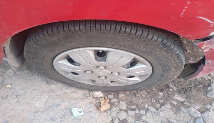 2008 Hyundai i10 MAGNA 1.1, Petrol, Manual, 1,53,739 km, tyre